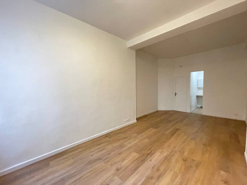 Maison à louer, 33m², PARIS 18E