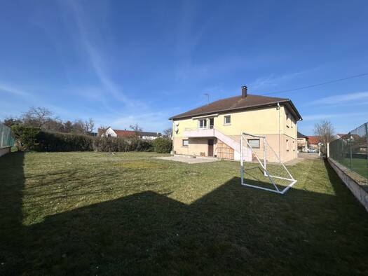 Maison à vendre 367 000 € 5 pièces 3 chambres 106 m² 1 360 m² de terrain Kilstett 67840