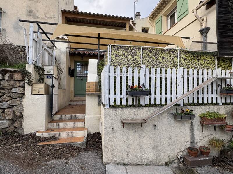 Maison à louer, 102m², SAINTE ANASTASIE SUR ISSOLE