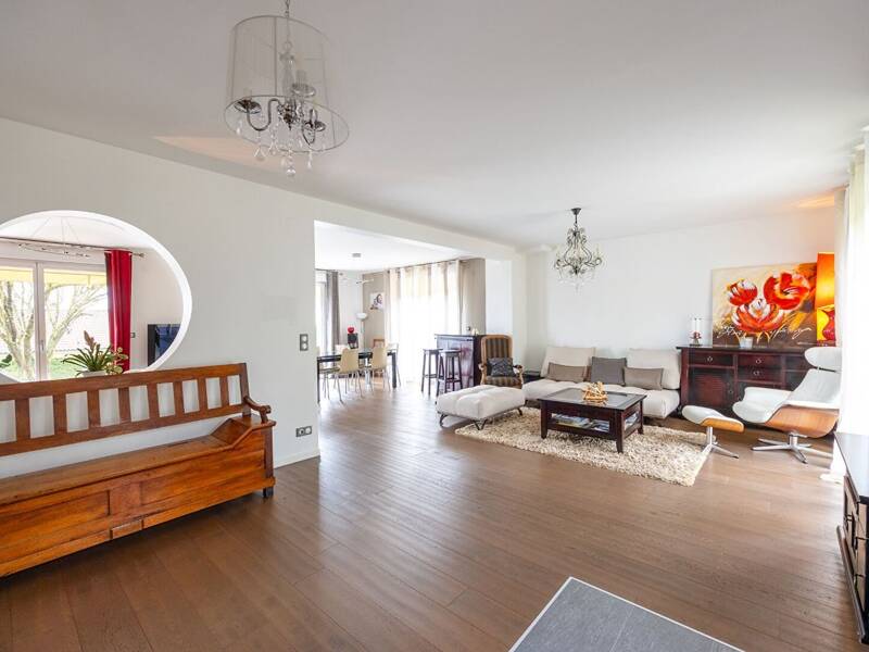 Maison à vendre, 210m², SCY CHAZELLES