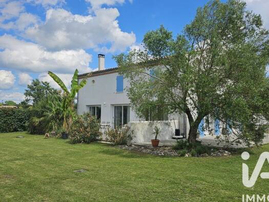 Maison à vendre 352 000 € 6 pièces 3 chambres 145 m² 1 024 m² de terrain Corme-Écluse 17600