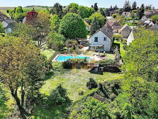 Maison à vendre 894 400 € 10 pièces 1 chambre 350 m² 4 380 m² de terrain Francueil 37150
