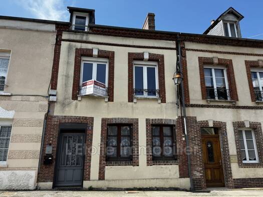 Maison à vendre 101 000 € 4 pièces 3 chambres 104 m² 105 m² de terrain Moulins-la-Marche 61380