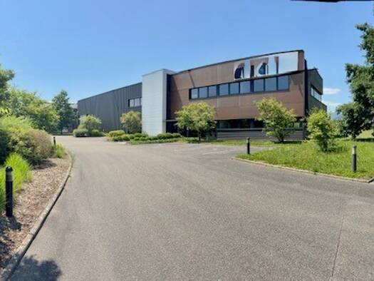 Local commercial à vendre 1 572 000 € 965 m² de surface de vente Bergheim 68750