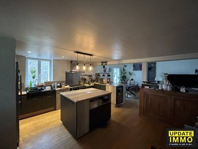 Maison à vendre 250 000 € 4 pièces 2 chambres 107 m² 1 680 m² de terrain Vierge-Sud Est Épinal 88000