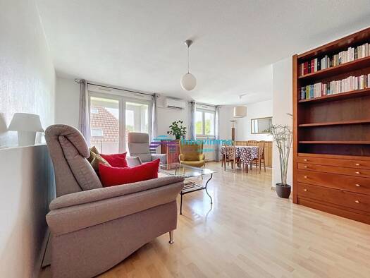 Appartement à vendre 265 000 € 3 pièces 2 chambres 81 m² 3ème étage Nord Eckbolsheim 67201