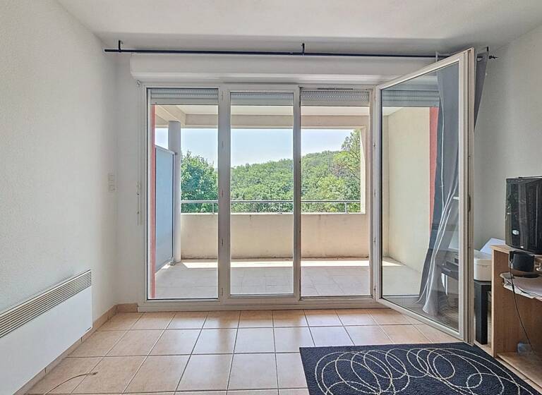 Appartement à vendre 134 800 € 2 pièces 1<br/>chambre 44,6 m²<br/>superficie 2/3<br/>étage Lanta 31570