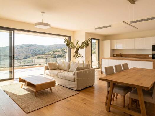 Appartement à vendre 520 000 € 4 pièces 3 chambres 93 m² RDC Porto-Vecchio 20137