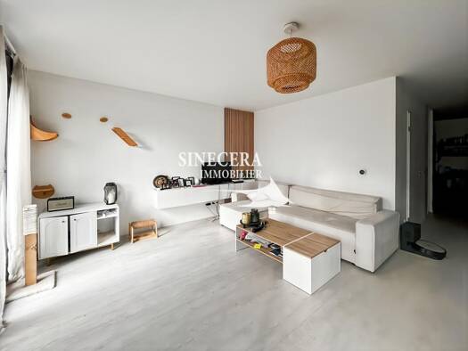 Duplex à vendre 290 000 € 4 pièces 3 chambres 88,6 m² RDC Biganos 33380