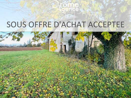 Maison à vendre 160 000 € 4 pièces 1 chambre 100 m² 4 212 m² de terrain Nord Chabeuil 26120
