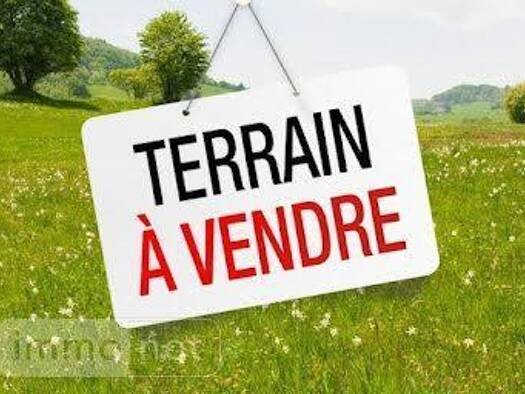 Terrain constructible à vendre 74 000 € 900 m² de terrain Le Cours 56230