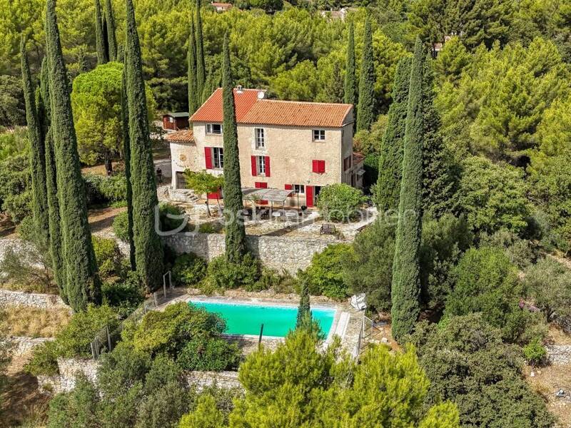 Maison à vendre, 265m², LE REVEST LES EAUX