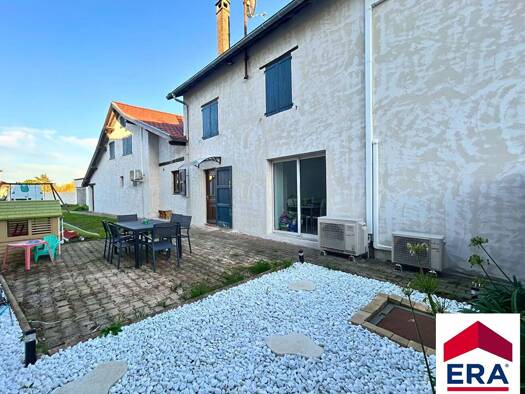 Maison à vendre 229 000 € 5 pièces 4 chambres 115,05 m² 400 m² de terrain Vézeronce-Curtin 38510