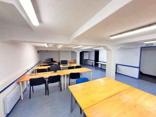 Local commercial à vendre 265 000 € 320 m² de surface de vente Grand Centre Albi 81000