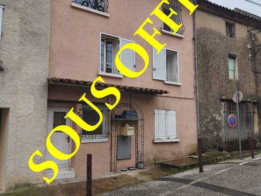 Immeuble à vendre 237 000 € 175 m² Gonfaron 83590
