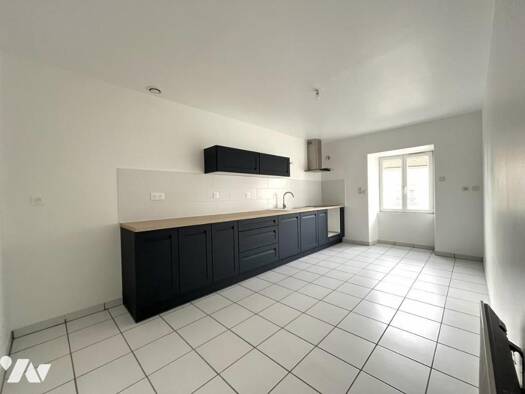 Duplex à louer 890 € 3 pièces 99 m² RDC Ville-Dommange 51390