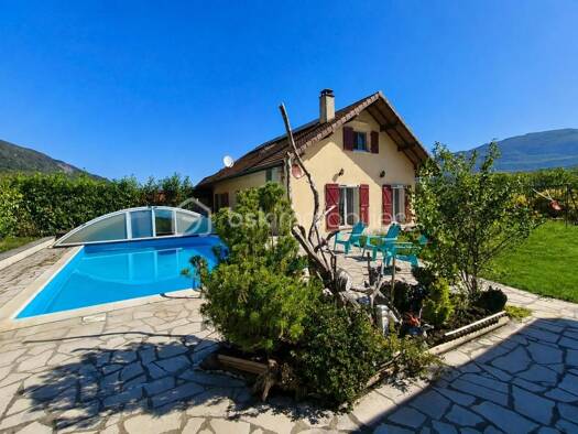 Maison à vendre 497 000 € 5 pièces 4 chambres 135 m² 1 519 m² de terrain Anglefort 01350