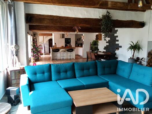 Maison à vendre 240 000 € 5 pièces 3 chambres 131 m² 7 200 m² de terrain Beaufort-en-Anjou 49250