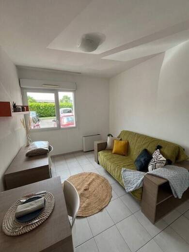 Appartement à louer 504 € 1 pièce 17 m² disponible à partir du 01/07/2025 Vallée Violette-Grande Bruère Joué-Lès-Tours 37300
