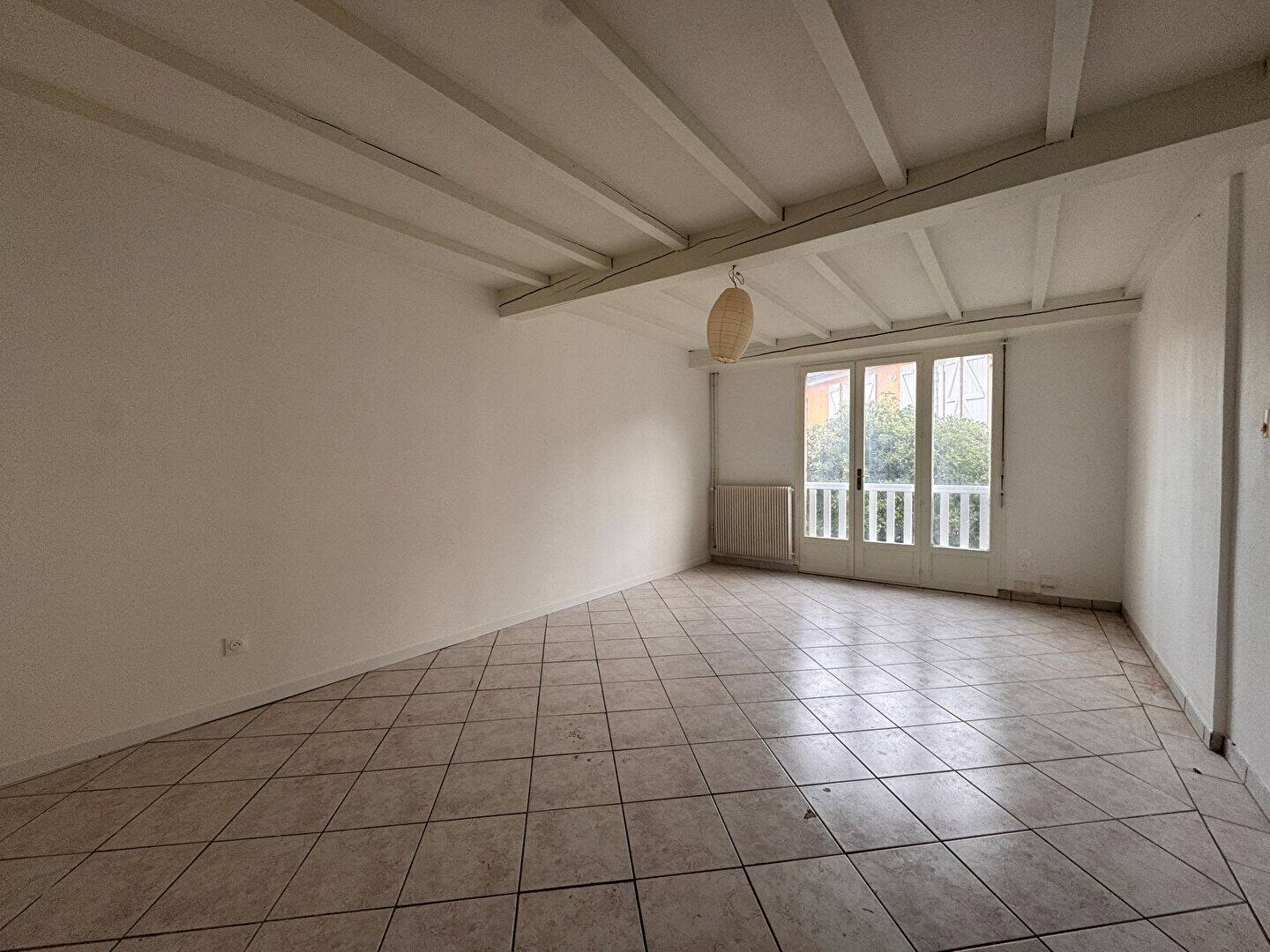 Maison à louer, 67m², PAU