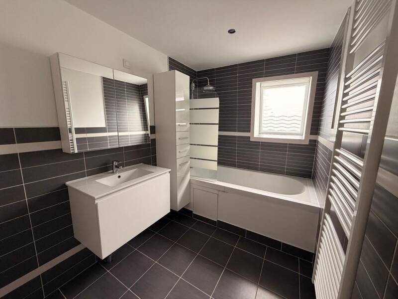 Maison à louer, 99m², ATTICHES