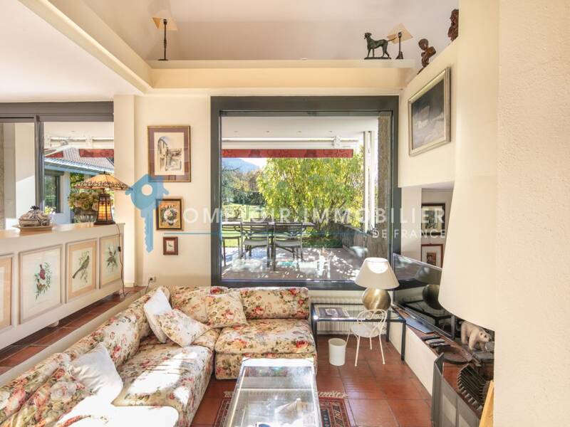 Maison à vendre, 510m², SAINT MARTIN D'URIAGE