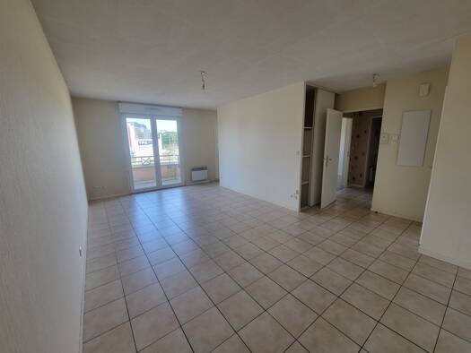 Appartement à louer - Première occupation 480 € 2 pièces 1 chambre 47 m² Étage 1/2 Saint-Quentin 02100