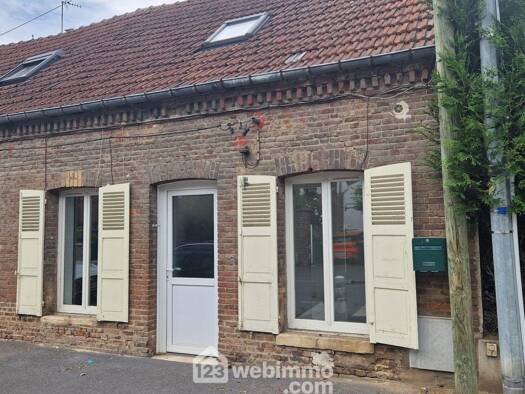 Maison à vendre 84 700 € 3 pièces 2 chambres 75 m² 326 m² de terrain Laon 02000