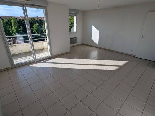 Appartement à vendre 160 000 € 4 pièces 3 chambres 84 m² Étage 2/2 Poitiers Ouest-Demi Lune-République-Bel Air Poitiers 86000