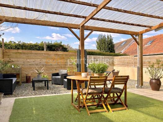 Maison de plain-pied à vendre 199 600 € 4 pièces 3 chambres 105 m² 698 m² de terrain Carentan-les-Marais 50500