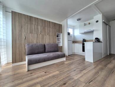 Appartement à louer 700 € 1 pièce 24 m² Étage 3/4 Conflans Sainte Honorine 78700