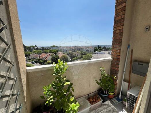 Appartement à vendre 225 000 € 4 pièces 3 chambres 93 m² Les Louvrais Pontoise 953000