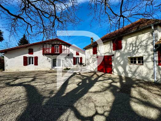 Maison à vendre 349 000 € 7 pièces 4 chambres 182 m² 2 048 m² de terrain Pomarez 40360