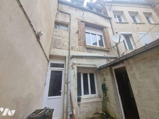 Local commercial à vendre 75 000 € Guise 02120