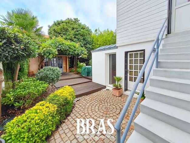 Maison à vendre 543 000 € 6 pièces 4 chambres 145 m² 198 m² de terrain Procé Nantes 44000