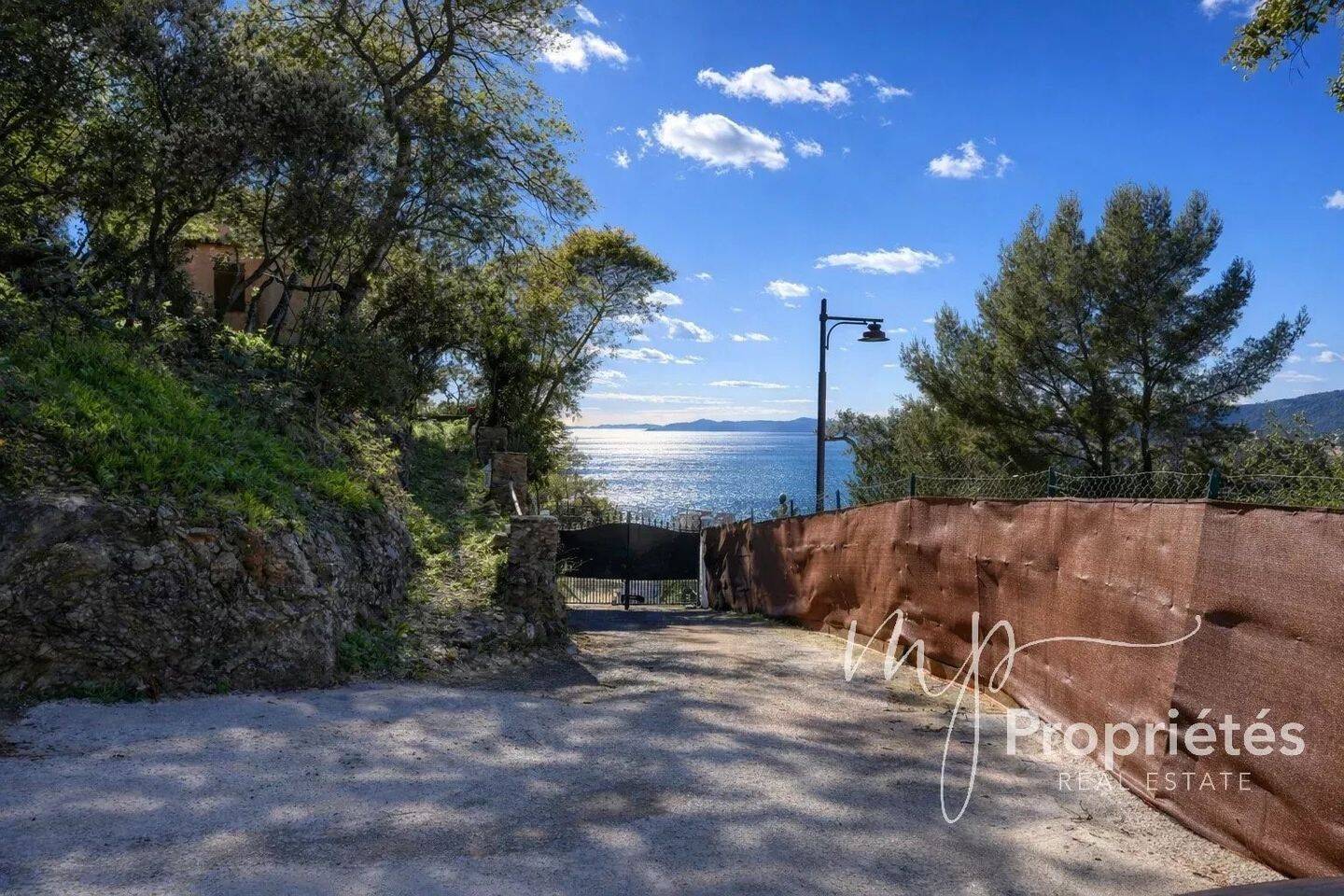 Maison à vendre, 145m², RAYOL CANADEL SUR MER