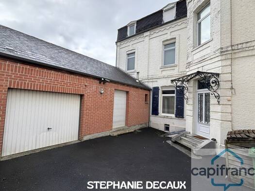 Maison à vendre 220 000 € 9 pièces 3 chambres 203 m² 649 m² de terrain Les Noires Terres Fourmies 59610