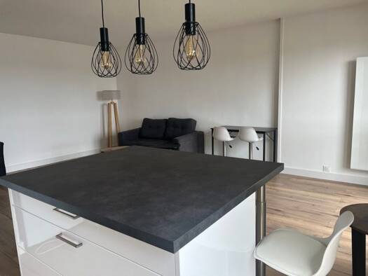 Appartement à vendre 219 500 € 2 pièces 1 chambre 53 m² Étage 5/7 Saint Augustin - Tauzin - Alphonse Dupeux Bordeaux 33000