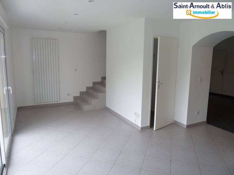 Maison à louer, 82m², PONTHEVRARD