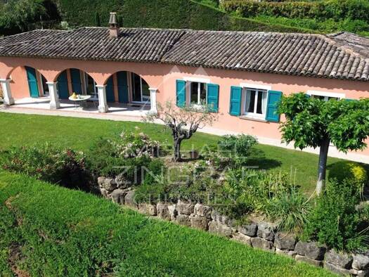 Maison de plain-pied à vendre 1 420 000 € 5 pièces 4 chambres 165 m² 1 595 m² de terrain Quartiers Est les Salettes-Les Campons La Colle-sur-Loup 06480