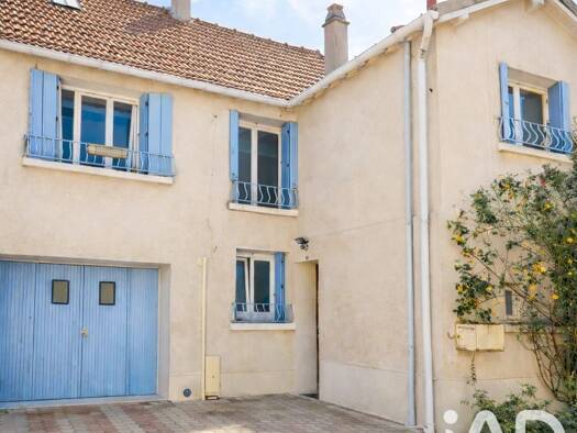 Maison à vendre 225 000 € 5 pièces 4 chambres 89 m² 373 m² de terrain Sud Nanteuil-lès-Meaux 77100