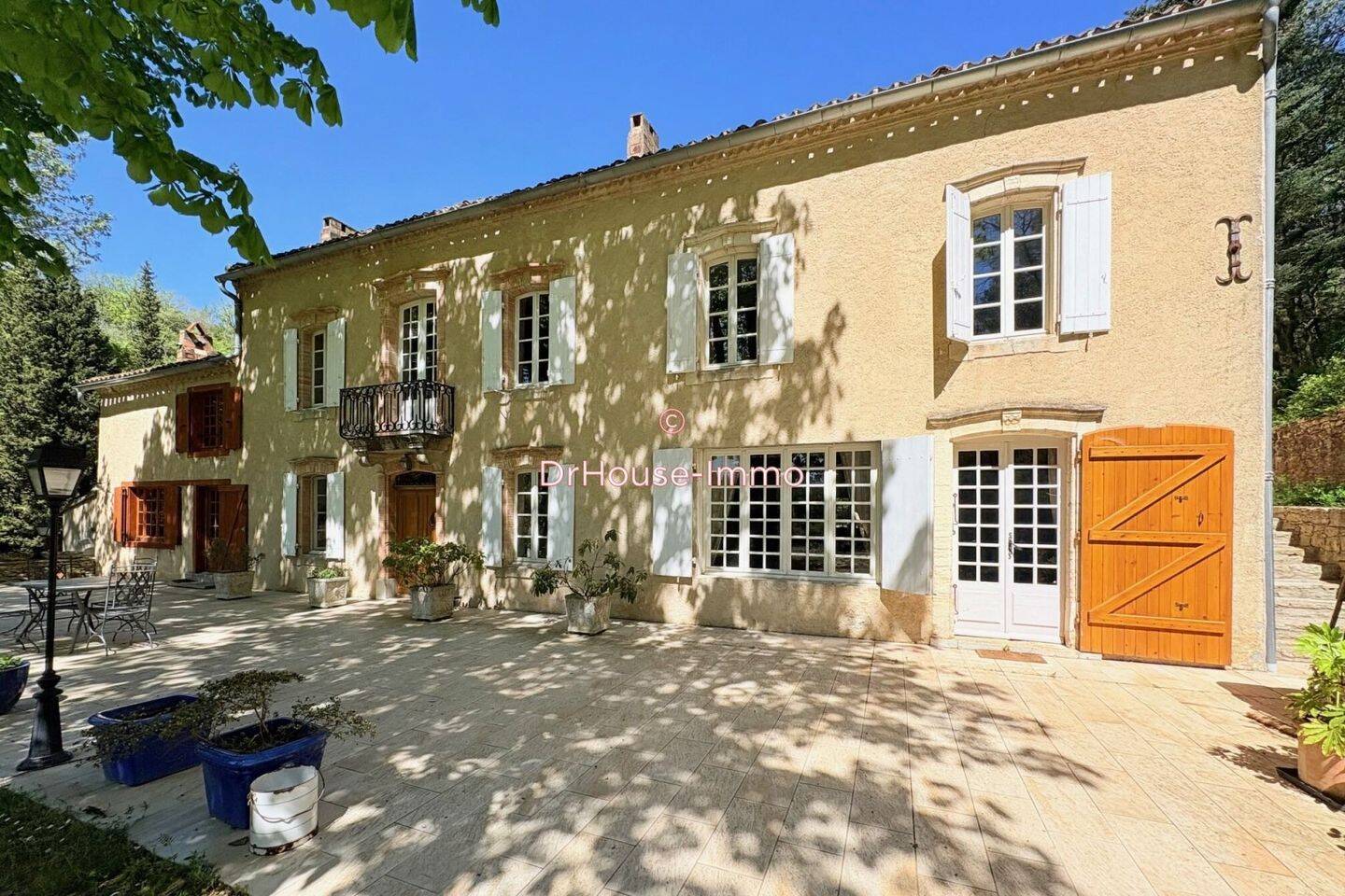 Maison à vendre, 543m², SAINT MARTIN LE VIEIL