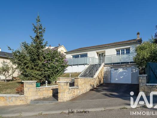 Maison de plain-pied à vendre 220 000 € 5 pièces 3 chambres 130 m² 456 m² de terrain Boulay-Moselle 57220