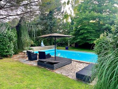 Maison à vendre 1 550 000 € 6 pièces 3 chambres 230 m² 3 500 m² de terrain Village-Cagueloup-Gueissard Saint-Cyr-sur-Mer 83270