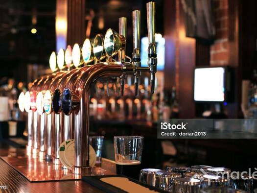 Boutique à vendre Fonds de commerce 699 000 € 1 500 m² de surface de vente Mantes-la-Jolie 78200