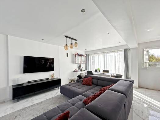 Maison à vendre 192 000 € 4 pièces 3 chambres 73,9 m² 220 m² de terrain Les Sablonnières Saran 45770