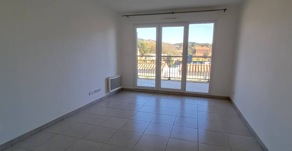 Maison à louer, 56m², HYERES