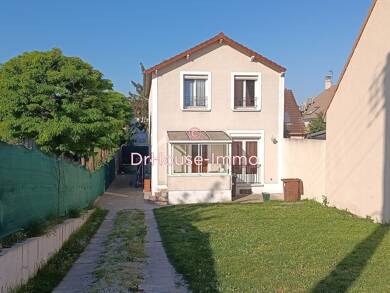 Maison à louer 2 450 € 6 pièces 5 chambres 130 m² 350 m² de terrain Champignon-Vignes Blanches-La Plaine Carrieres sur Seine 78420