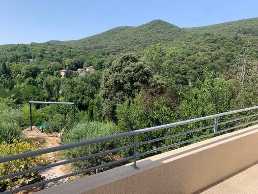 Appartement à vendre 233 200 € 3 pièces 2 chambres 65 m² RDC Ganges 34190