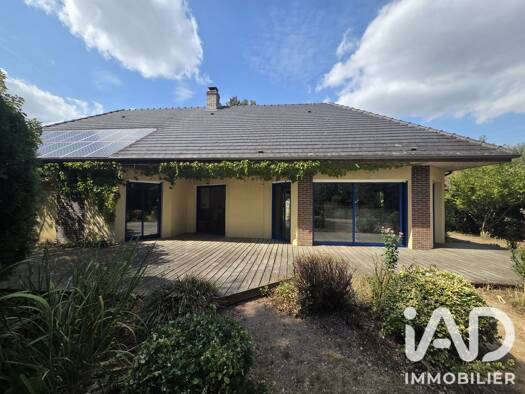 Maison à vendre 369 000 € 6 pièces 4 chambres 200 m² 1 217 m² de terrain Lusigny-sur-Barse 10270